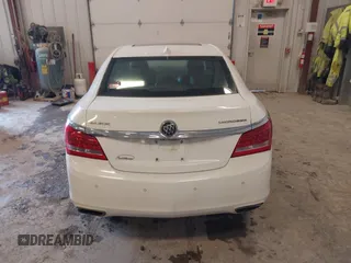 2016 Buick LaCrosse Leather with VIN 1G4GB5G38GF121528, listed as a IAAI auction lot 41720021 with 224,665 mi miles. Bid and sale history available at carsss.com. Image 16.