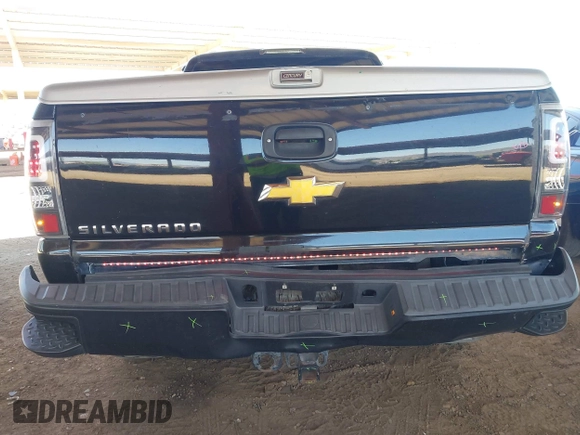 2003 Chevrolet Silverado 1500 LS z VIN 2GCEK19T331197130, wystawiony jako IAAI lot #42294159 z przebiegiem 286 259 mil mil oraz . Historia ofert i sprzedaży dostępna na DreamBid. Obrazek 6.