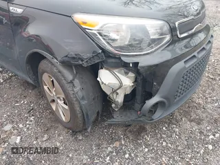 2016 Kia Soul with VIN KNDJN2A25G7345009, listed as a IAAI auction lot 41805886 with 130,000 mi miles and . Bid and sale history available at DreamBid. Image 6.