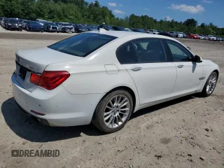 2011 BMW 7 Series 750Li with VIN WBAKB8C51BCY64594, listed as a Copart auction lot 61916875 with 105,499 mi miles and Clean title. Bid and sale history available at DreamBid. Image 3.