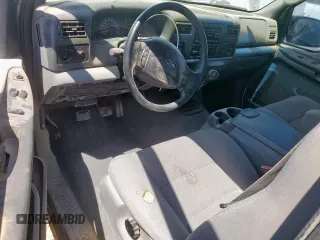2004 Ford F-350 XL с VIN 1FTSX31S54EB68697, выставлен на аукционе Copart как лот 59771815 с пробегом 191 508 миль миль и Чистый • Clean title. История ставок и продаж доступна на DreamBid. Изображение 8.