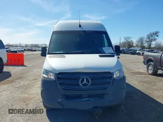 2021 Mercedes-Benz Sprinter Cargo with VIN W1Y40CHY2MT062027, listed as a IAAI auction lot 41795059 with 103,786 mi miles. Bid and sale history available at carsss.com. Image 12.