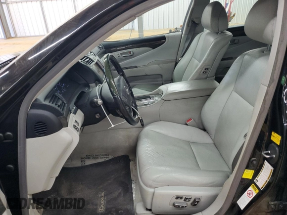 2011 Lexus LS 460 with VIN JTHBL5EF8B5106422, listed as a Copart auction lot 52498925 with 119,072 mi miles and Salvage title. Bid and sale history available at DreamBid. Image 7.