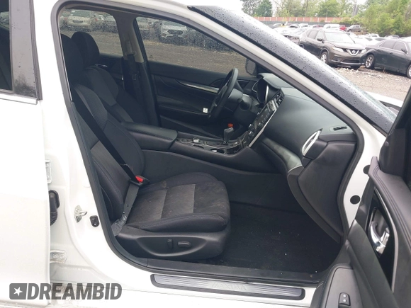2020 Nissan Maxima S with VIN 1N4AA6BV4LC364136, listed as a IAAI auction lot 42195018 with 38,941 mi miles and . Bid and sale history available at DreamBid. Image 5.