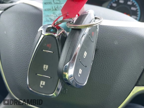 2020 Chevrolet Traverse LS z VIN 1GNERFKW4LJ314465, wystawiony jako IAAI lot #42030246 z przebiegiem 51 800 mil mil oraz . Historia ofert i sprzedaży dostępna na DreamBid. Obrazek 11.