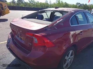 2013 Volvo S60 T5 Premier with VIN YV1612FS3D1232484, listed as a IAAI auction lot 41961900 with 127,059 mi miles. Bid and sale history available at carsss.com. Image 13.