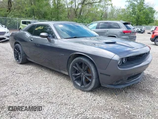 2018 Dodge Challenger R/T z VIN 2C3CDZBT8JH271855, wystawiony jako IAAI lot #42188768 z przebiegiem 96 139 mil mil oraz . Historia ofert i sprzedaży dostępna na DreamBid. Obrazek 1.