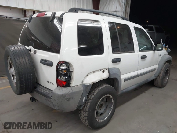 2007 Jeep Liberty Sport with VIN 1J4GL48KX7W686326, listed as a IAAI auction lot 42025033 with 196,021 mi miles. Bid and sale history available at carsss.com. Image 4.