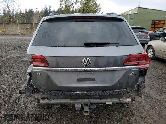 2020 Volkswagen Atlas SE with VIN 1V2UR2CA2LC502422, listed as a Copart auction lot 84052564 with 52,750 mi miles and Salvage title. Bid and sale history available at DreamBid. Image 6.