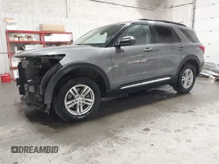 2023 Ford Explorer XLT with VIN 1FMSK8DH6PGB44473, listed as a IAAI auction lot 42217758 with 31,978 mi miles and . Bid and sale history available at carsss.com. Image 2.