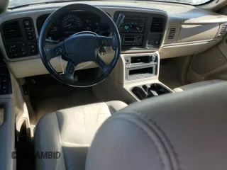 2006 Chevrolet Suburban Z71 with VIN 3GNFK16Z06G109604, listed as a Copart auction lot 81858724 with 168,154 mi miles and Salvage Title. Bid and sale history available at carsss.com. Image 8.
