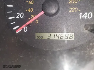 2005 Toyota Highlander with VIN JTEDP21A650061727, listed as a IAAI auction lot 41393126 with 314,688 mi miles. Bid and sale history available at carsss.com. Image 7.