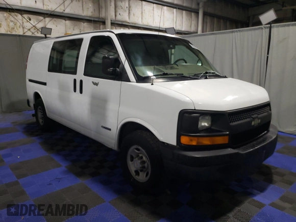 2004 Chevrolet Express Cargo Van with VIN 1GCGG25U941191984, listed as a Copart auction lot 85902384 with 187,377 mi miles and Clean Title. Bid and sale history available at carsss.com. Image 4.