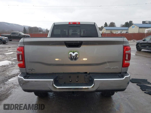 2024 Ram 2500 Tradesman with VIN 3C6UR5CJ2RG315276, listed as a IAAI auction lot 41570729 with 137 mi miles. Bid and sale history available at carsss.com. Image 16.