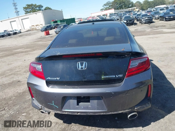 2016 Honda Accord Touring with VIN 1HGCT2B0XGA000686, listed as a IAAI auction lot 41888593 with 174,934 mi miles and . Bid and sale history available at DreamBid. Image 15.