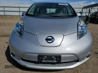 2011 Nissan LEAF SL-e with VIN JN1AZ0CP8BT006149, listed as a Copart auction lot 49096905 with 24,379 mi miles and Clean Title. Bid and sale history available at carsss.com. Image 5.