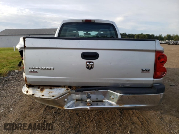 2006 Dodge Dakota SLT with VIN 1D7HW48N46S641521, listed as a Copart auction lot 71381094 with 202,208 mi miles and Salvage Title. Bid and sale history available at DreamBid. Image 6.