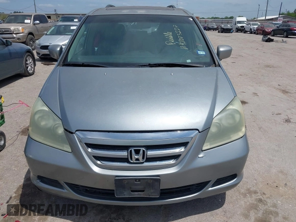 2006 Honda Odyssey EX-L with VIN 5FNRL38626B055441, listed as a IAAI auction lot 42073227 with 210,360 mi miles. Bid and sale history available at carsss.com. Image 6.