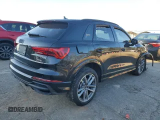 2024 Audi Q3 S line Premium Plus z VIN WA1EECF30R1112003, wystawiony jako Copart lot #46342255 z przebiegiem 5444 mil mil oraz Szkody całkowita. Historia ofert i sprzedaży dostępna na DreamBid. Obrazek 3.