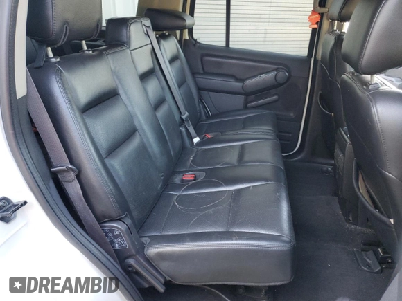 2008 Mercury Mountaineer Premier with VIN 4M2EU48818UJ02904, listed as a Copart auction lot 88102445 with 107,637 mi miles and Clean Title. Bid and sale history available at carsss.com. Image 11.