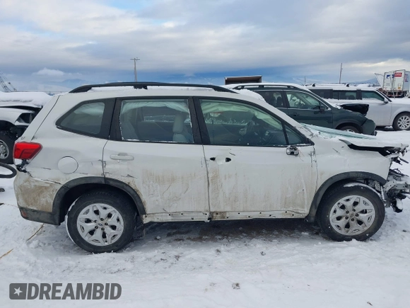 2021 Subaru Forester with VIN JF2SKADCXMH556970, listed as a IAAI auction lot 41266365 with 86,006 mi miles. Bid and sale history available at carsss.com. Image 14.