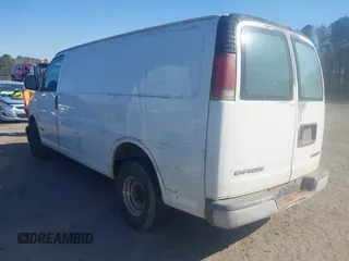2000 Chevrolet City Express Cargo z VIN 1GCFG15W2Y1133504, wystawiony jako IAAI lot #41673541 z przebiegiem 167 849 mil mil oraz . Historia ofert i sprzedaży dostępna na DreamBid. Obrazek 3.