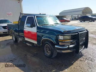 1995 Ford F-150 with VIN 1FTEX15N4SKC22219, listed as a IAAI auction lot 41704904 with 267,405 mi miles. Bid and sale history available at carsss.com. Image 1.