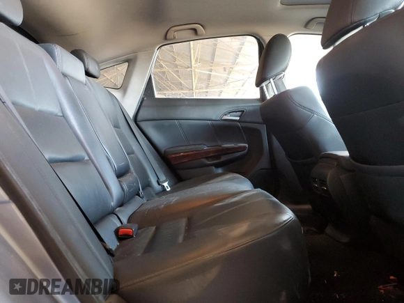 2010 Honda Crosstour EX-L z VIN 5J6TF1H51AL012556, wystawiony jako Copart lot #58065735 z przebiegiem 170 528 mil mil oraz Szkoda całkowita • Salvage title. Historia ofert i sprzedaży dostępna na DreamBid. Obrazek 10.