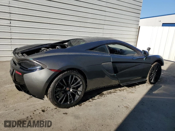 2017 McLaren 570S z VIN SBM13DAA0HW002700, wystawiony jako Copart lot #72814524 z przebiegiem Nie podano mil oraz Szkody całkowita. Historia ofert i sprzedaży dostępna na DreamBid. Obrazek 3.