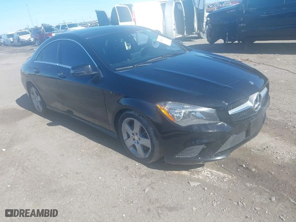 2016 Mercedes-Benz CLA with VIN WDDSJ4GB5GN304819, listed as a IAAI auction lot 40821158 with 82,726 mi miles. Bid and sale history available at carsss.com. Image 1.