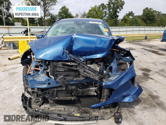 2022 Ford Escape Titanium Plug-In Hybrid with VIN 1FMCU0LZXNUA86733, listed as a Copart auction lot 70431164 with 29,311 mi miles and Salvage title. Bid and sale history available at DreamBid. Image 5.