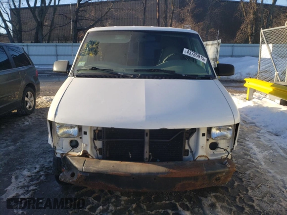 2005 Chevrolet Astro Cargo z VIN 1GCDM19X05B119268, wystawiony jako Copart lot #48266825 z przebiegiem 240 492 mil mil oraz Tytuł czysty. Historia ofert i sprzedaży dostępna na DreamBid. Obrazek 5.