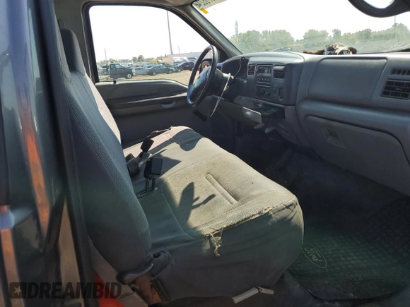 2002 Ford Super Duty F-250 XL with VIN 1FTNF20L82EC05758, listed as a Copart auction lot 71558824 with 134,922 mi miles and Non Repairable. Bid and sale history available at carsss.com. Image 10.