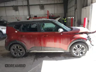 2020 Kia Soul LX with VIN KNDJ23AU4L7050350, listed as a IAAI auction lot 41608088 with 81,344 mi miles. Bid and sale history available at carsss.com. Image 13.