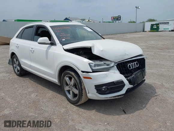 2015 Audi Q3 Premium Plus z VIN WA1EFCFS7FR006939, wystawiony jako IAAI lot #42067797 z przebiegiem 97 663 mil mil oraz . Historia ofert i sprzedaży dostępna na DreamBid. Obrazek 1.
