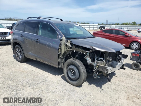2018 Toyota Highlander SE with VIN 5TDJZRFH1JS523764, listed as a Copart auction lot 58576615 with 55,313 mi miles and Salvage title. Bid and sale history available at DreamBid. Image 4.