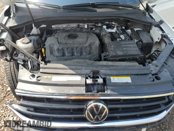 2022 Volkswagen Tiguan SE R-Line Black with VIN 3VV8B7AX8NM086889, listed as a Copart auction lot 63555865 with 32,919 mi miles and Salvage title. Bid and sale history available at DreamBid. Image 12.