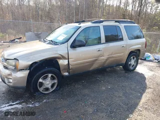 2005 Chevrolet TrailBlazer LS with VIN 1GNES16S356113516, listed as a IAAI auction lot 41395577 with 267,799 mi miles. Bid and sale history available at carsss.com. Image 6.