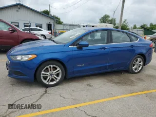 2018 Ford Fusion SE z VIN 3FA6P0LU5JR132702, wystawiony jako Copart lot #61089115 z przebiegiem 123 854 mil mil oraz Czysty tytuł • Clean title. Historia ofert i sprzedaży dostępna na DreamBid. Obrazek 1.