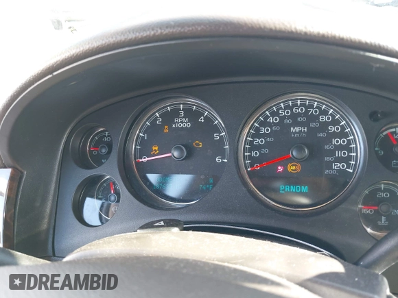 2013 GMC Yukon Denali with VIN 1GKS1EEF3DR357632, listed as a IAAI auction lot 41488295 with 187,635 mi miles. Bid and sale history available at carsss.com. Image 7.
