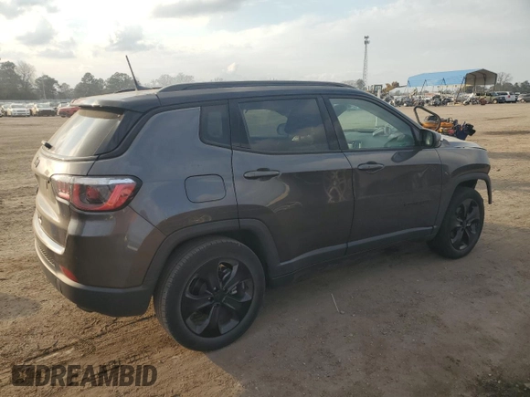 2020 Jeep Compass Latitude with VIN 3C4NJCBB3LT205774, listed as a Copart auction lot 43865785 with 62,880 mi miles and Salvage Title. Bid and sale history available at carsss.com. Image 3.