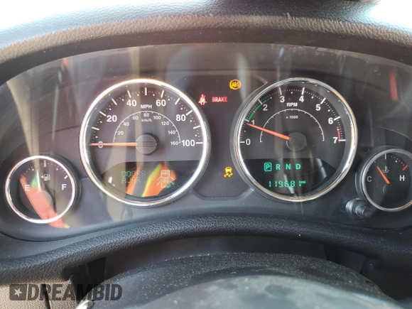 2018 Jeep Wrangler Unlimited Sahara with VIN 1C4BJWEG4JL802145, listed as a Copart auction lot 61931555 with 119,681 mi miles and Salvage title. Bid and sale history available at DreamBid. Image 9.