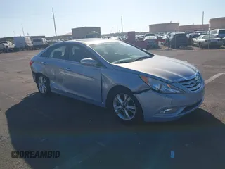 2013 Hyundai Sonata Limited with VIN 5NPEC4AC8DH532358, listed as a IAAI auction lot 41189414 with 61,069 mi miles and . Bid and sale history available at carsss.com. Image 1.