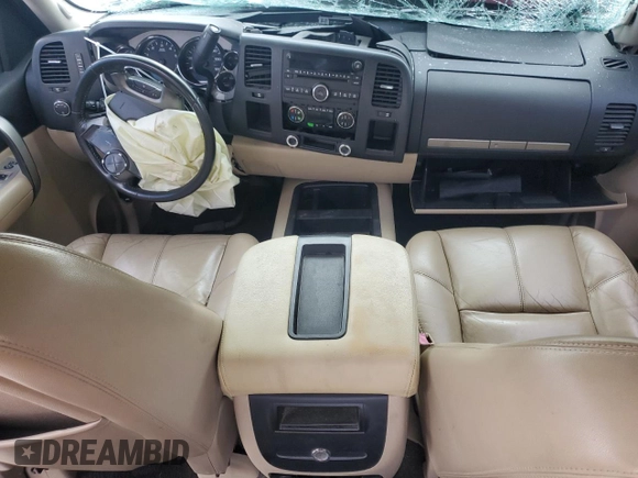 2007 Chevrolet Silverado 1500 LT w/1LT with VIN 1GCEC19007Z599753, listed as a Copart auction lot 88980085 with 215,387 mi miles and Non Repairable. Bid and sale history available at carsss.com. Image 8.