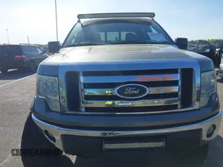 2010 Ford F-150 XL z VIN 1FTEW1E80AFA43583, wystawiony jako IAAI lot #42128735 z przebiegiem 139 654 mil mil oraz . Historia ofert i sprzedaży dostępna na DreamBid. Obrazek 6.