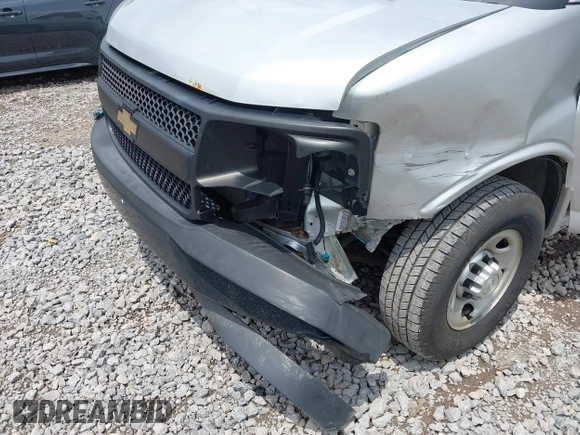 2017 Chevrolet Express Cargo with VIN 1GCWGAFF5H1119563, listed as a IAAI auction lot 42621612 with 164,965 mi miles and . Bid and sale history available at DreamBid. Image 6.