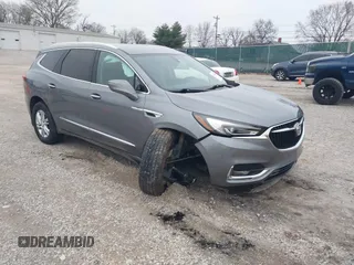 2020 Buick Enclave Essence with VIN 5GAEVAKW4LJ313180, listed as a IAAI auction lot 41472965 with 67,524 mi miles. Bid and sale history available at carsss.com. Image 1.