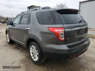 2015 Ford Explorer XLT with VIN 1FM5K7D89FGC35596, listed as a Copart auction lot 48043865 with 272,970 mi miles and Salvage Title. Bid and sale history available at carsss.com. Image 2.