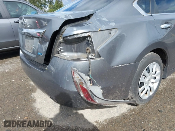 2014 Nissan Altima 2.5 with VIN 1N4AL3AP2EC167058, listed as a IAAI auction lot 41808288 with 177,053 mi miles. Bid and sale history available at carsss.com. Image 6.