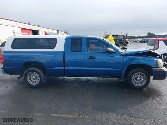 2005 Dodge Dakota ST with VIN 1D7HW22K35S224778, listed as a IAAI auction lot 41573226 with 150,688 mi miles. Bid and sale history available at carsss.com. Image 13.